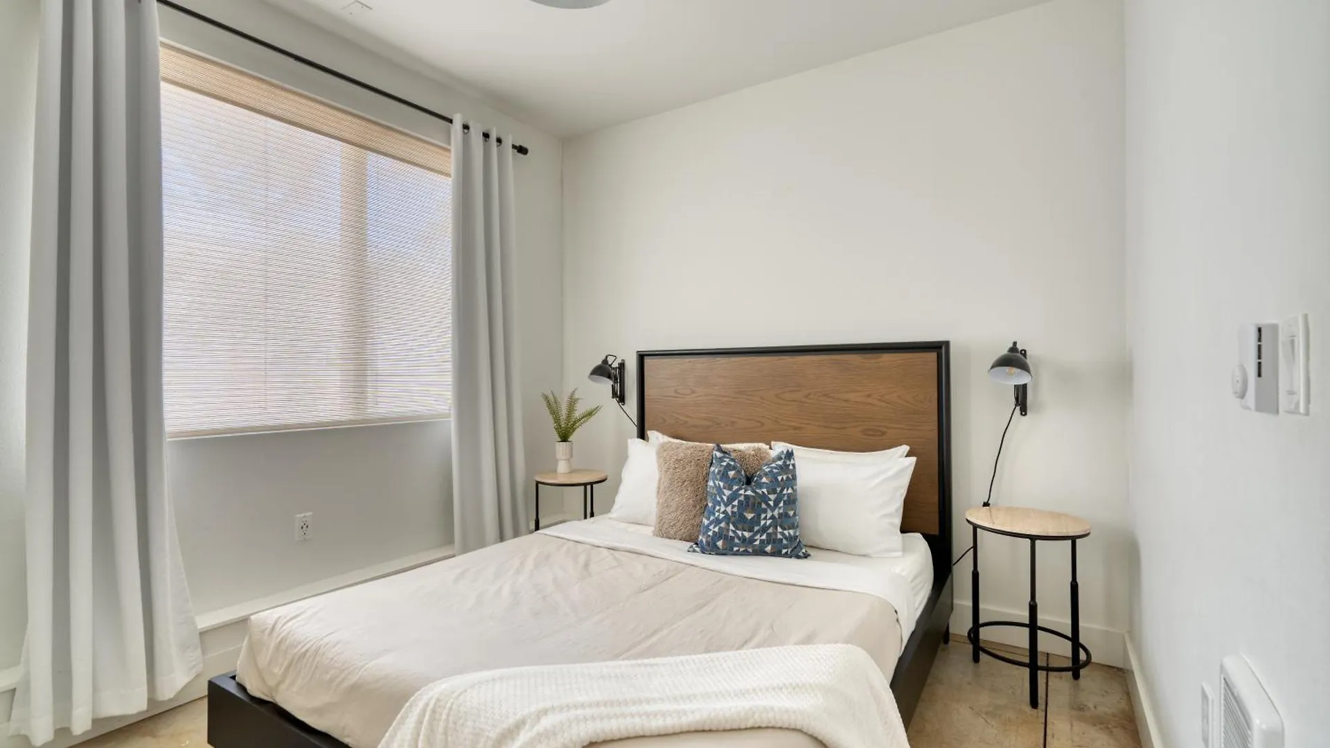 Holiday home Stay Portland Collection - Studio Bliss- Dual-Queen Stay In Vibrant Alberta