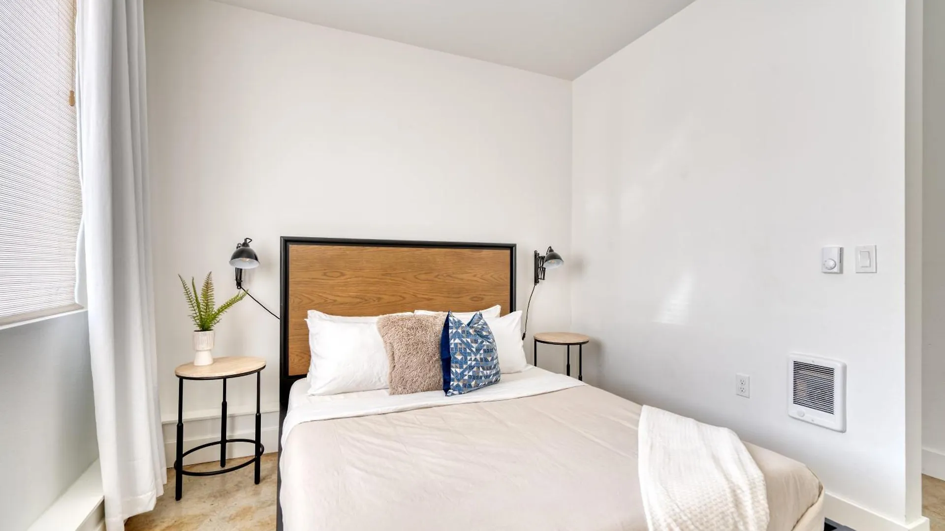 Stay Portland Collection - Studio Bliss- Dual-Queen Stay In Vibrant Alberta 0*,  United States